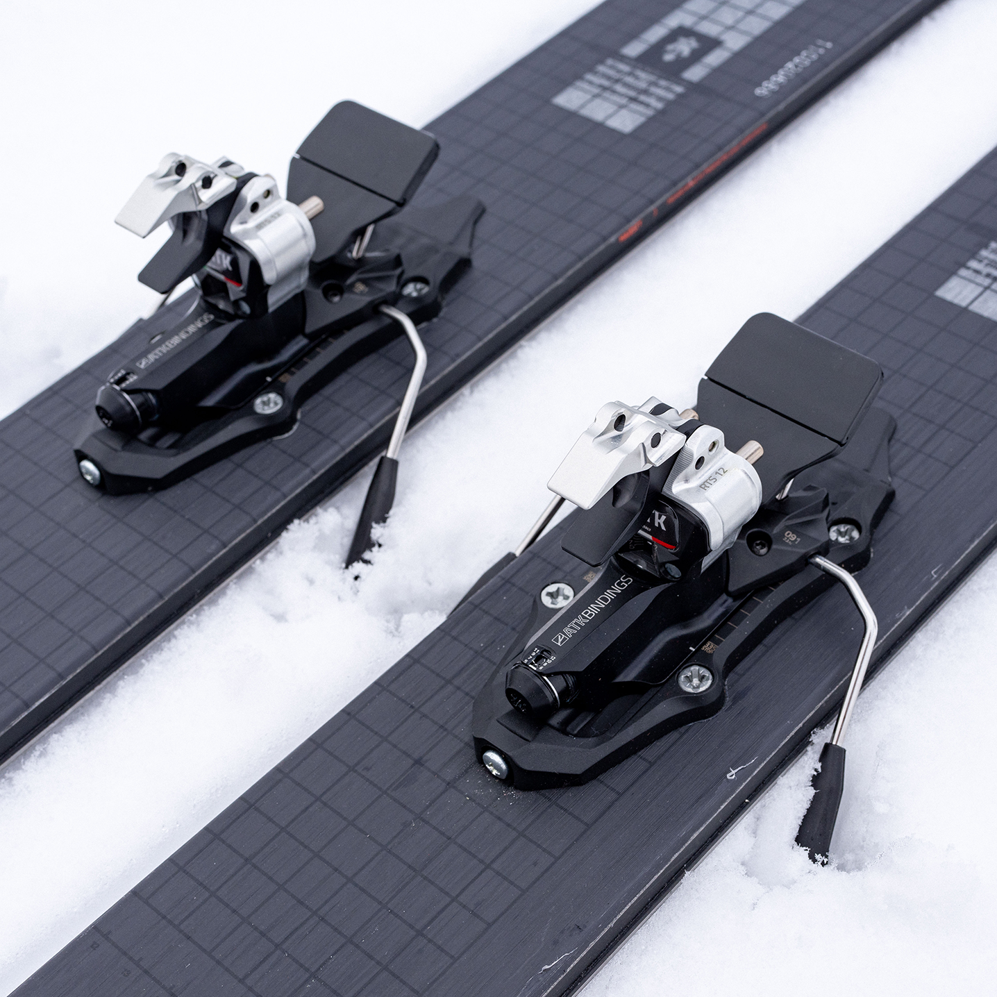 ATK Rental Ready To Ski 12 fixation ski blanc 97 mm réglable