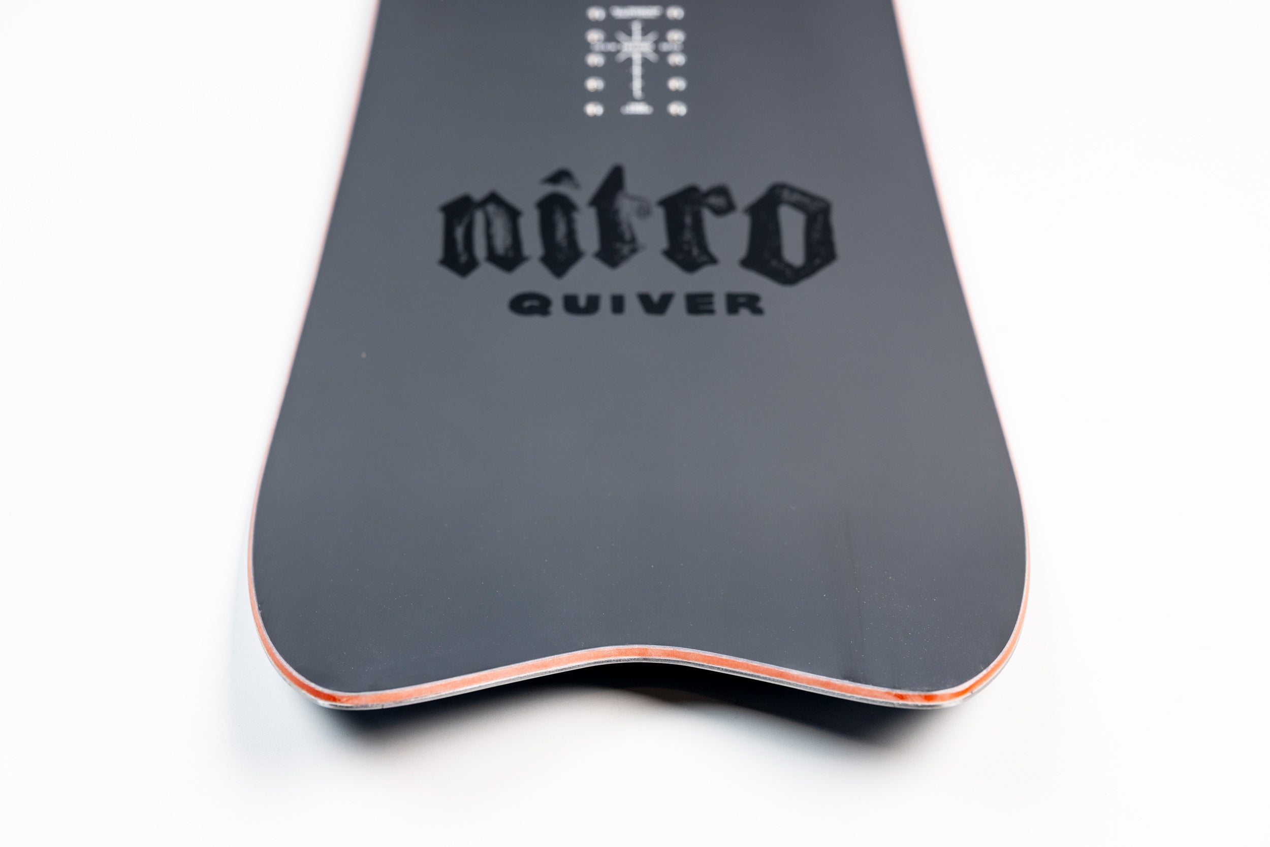 Nitro Dinghy snowboard 155 poudreuse shape large