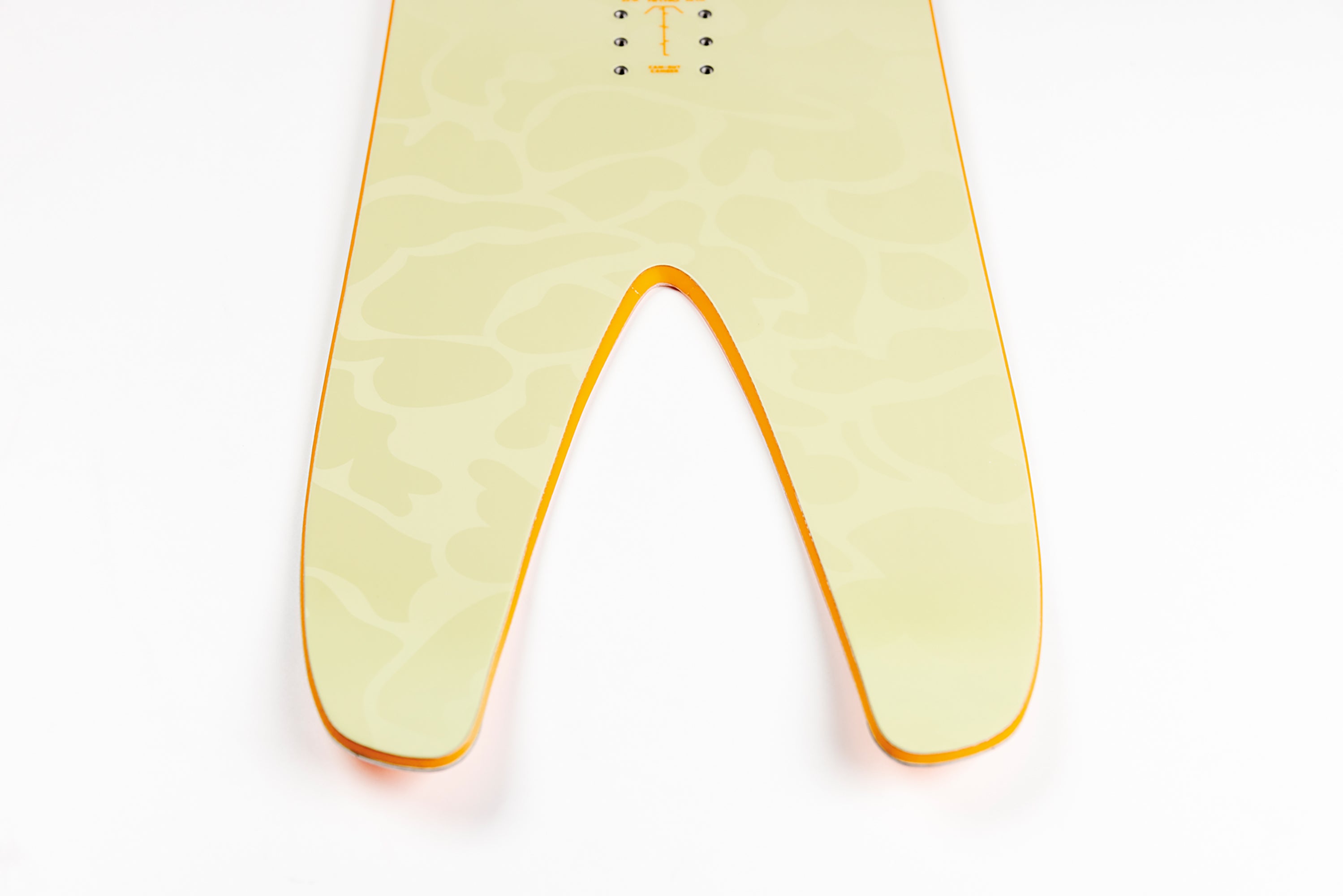 Nitro Cannon 173 planche snowboard poudreuse swallowtail