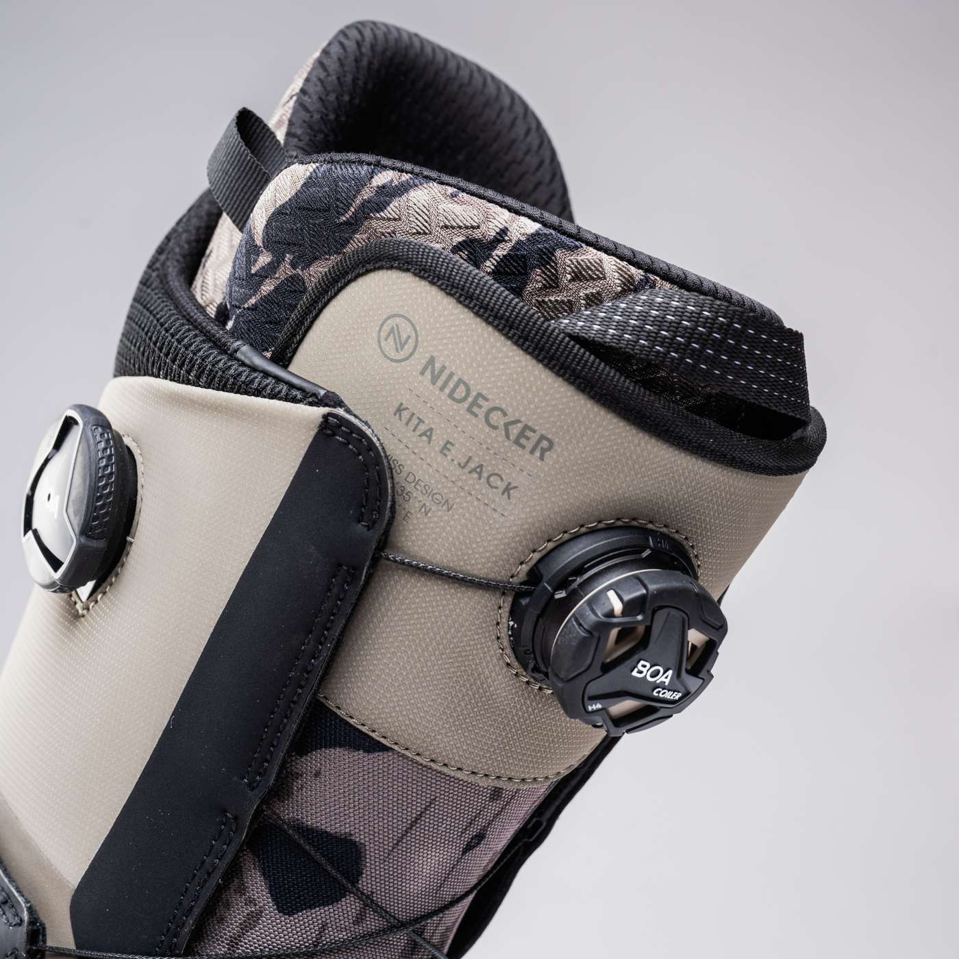 Nidecker Kita 2025 boots snowboard Ejack Camo double Boa