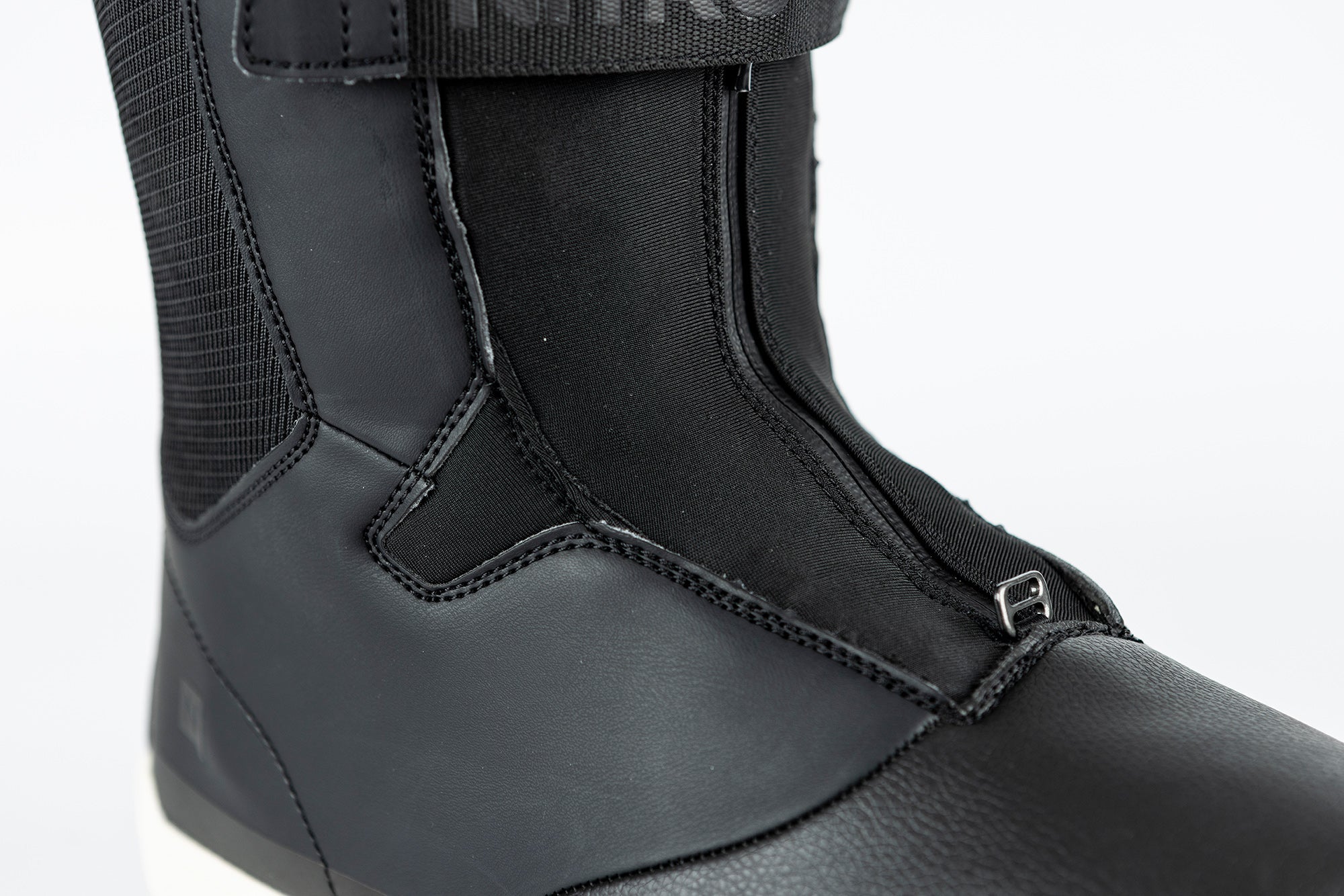 Nitro The Daily boots Black pow surf unisexe