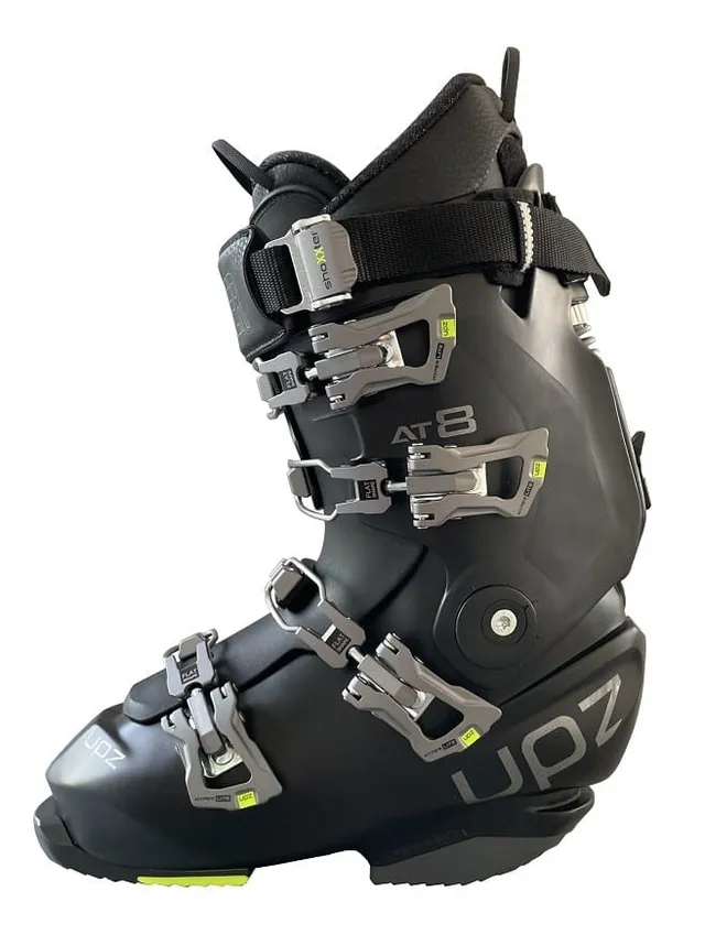 UPZ AT8 2025 boots snowboard rigides noir