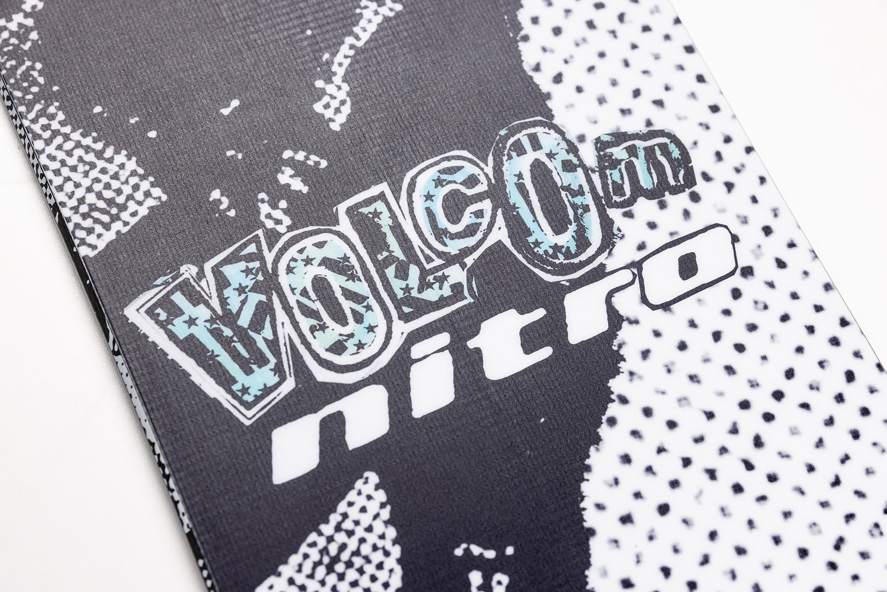 Nitro Alternator Volcom snowboard homme 157mw freestyle