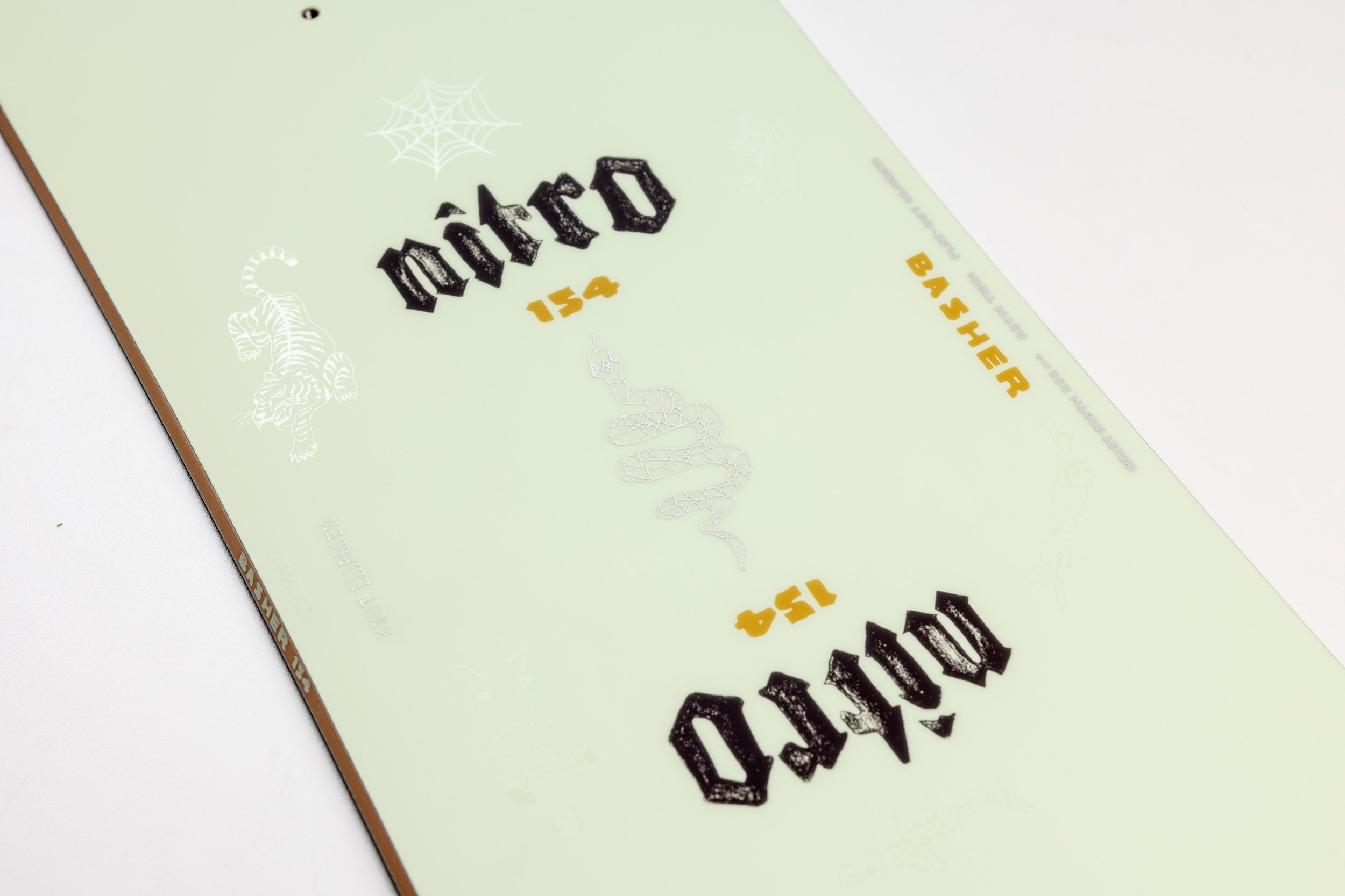 Nitro Basher 158 snowboard all mountain 1st Choice