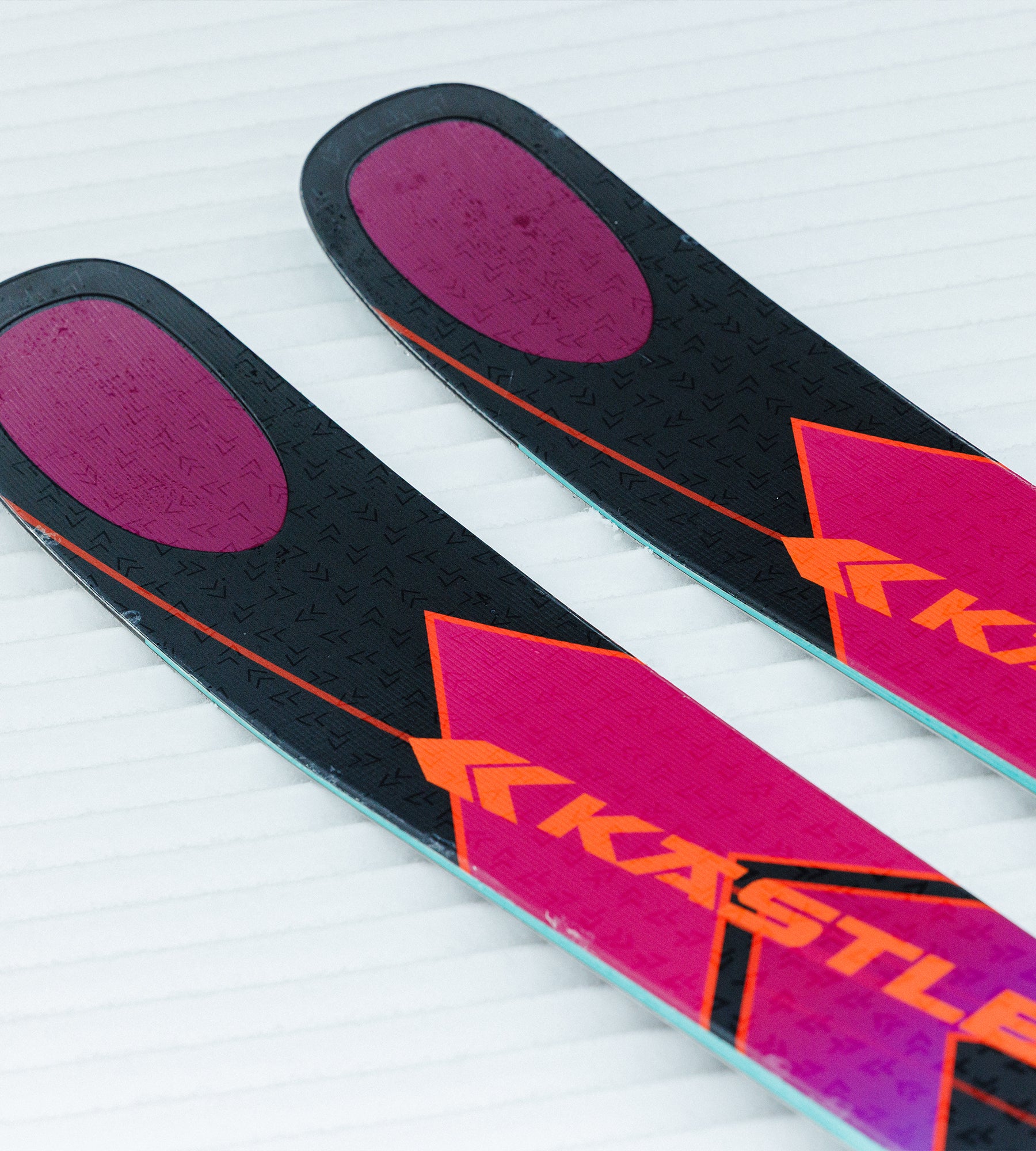 Kastle Transcend 114 ski freeride 185 + K14 Attack GW poudreuse