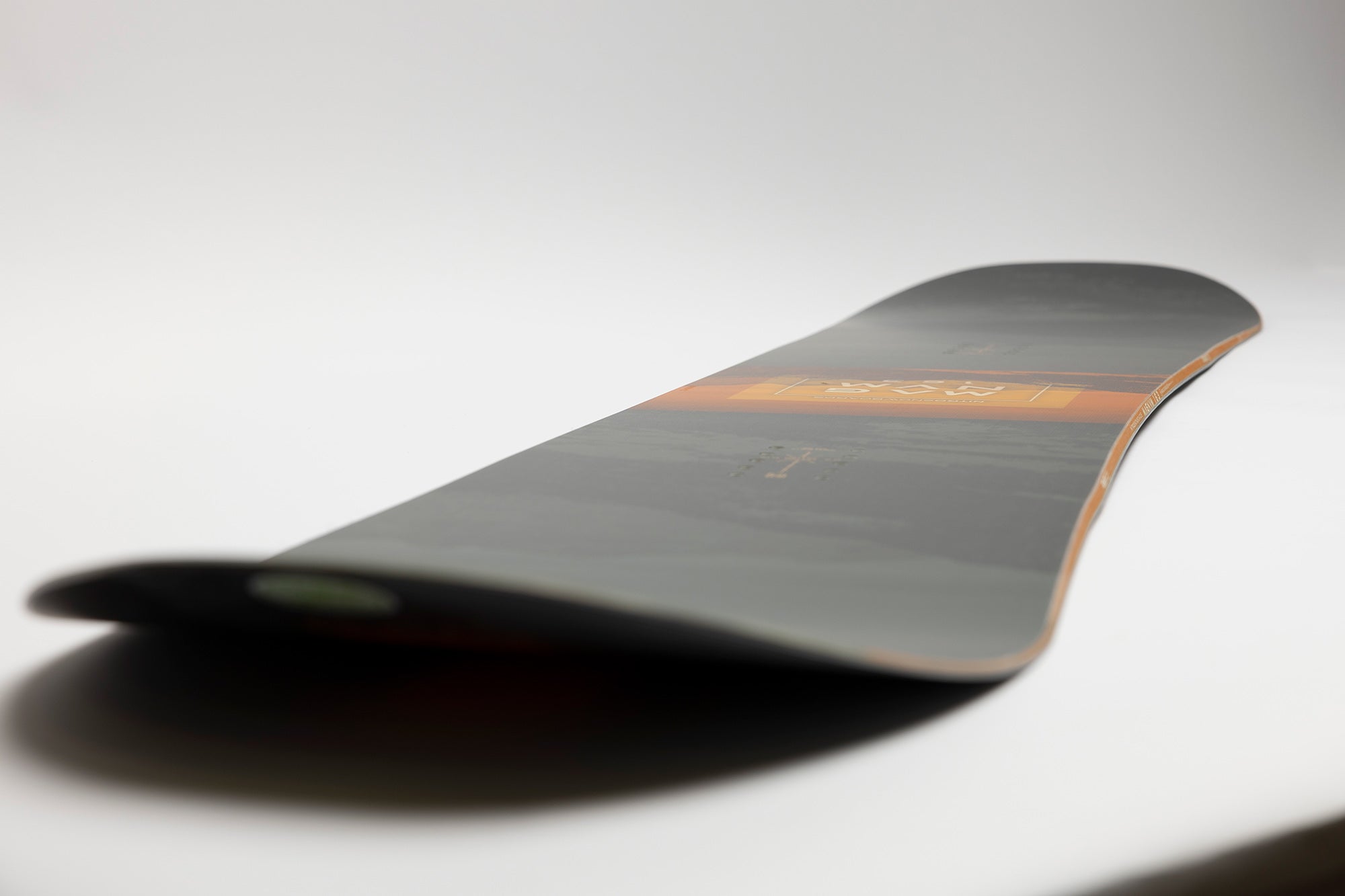 Nitro Magnum snowboard 163w all mountain poudreuse