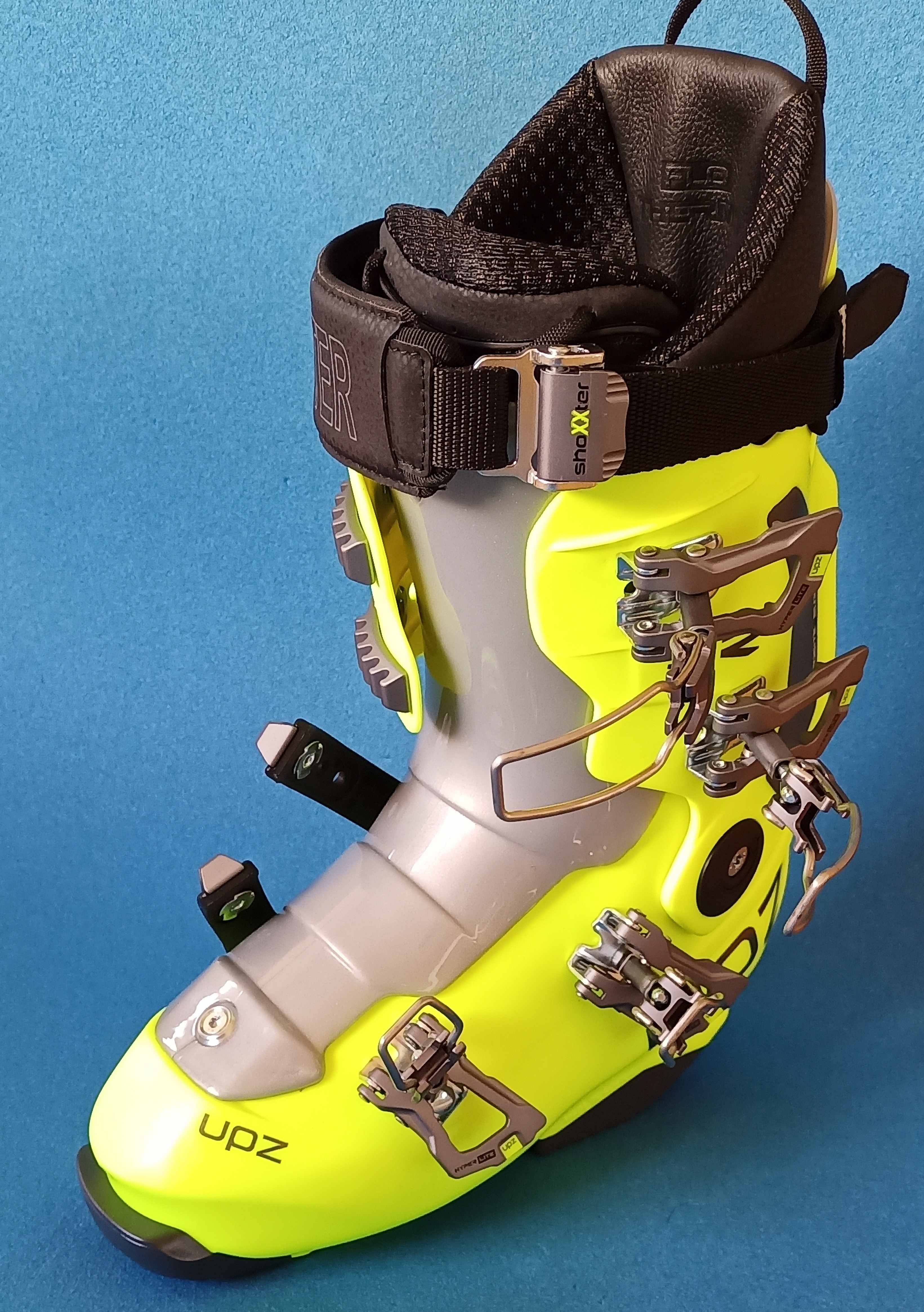 UPZ RCR 2025 boots rigides jaune Free Flex carbone