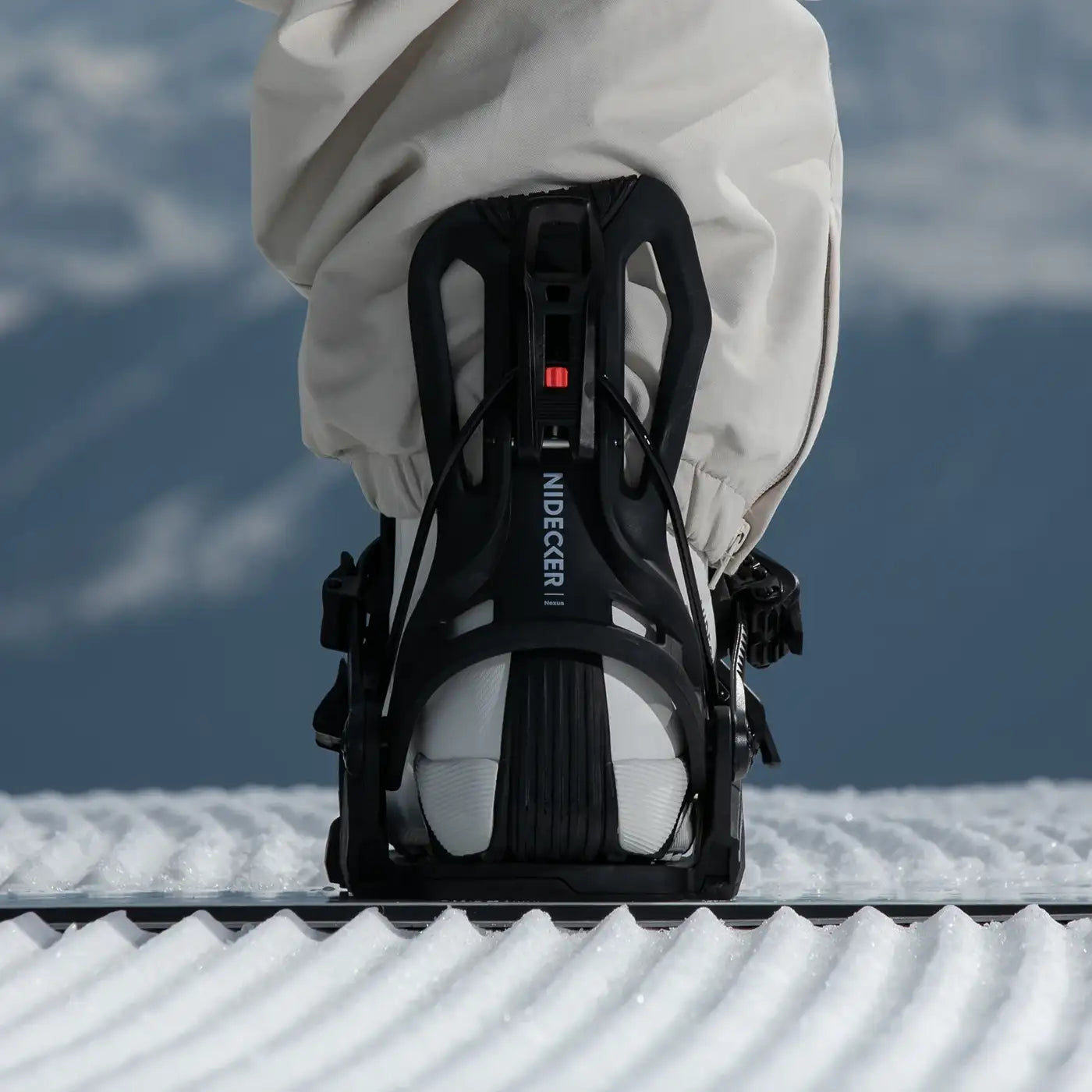 Nidecker Flow Nexus fixations snowboard noir M souple