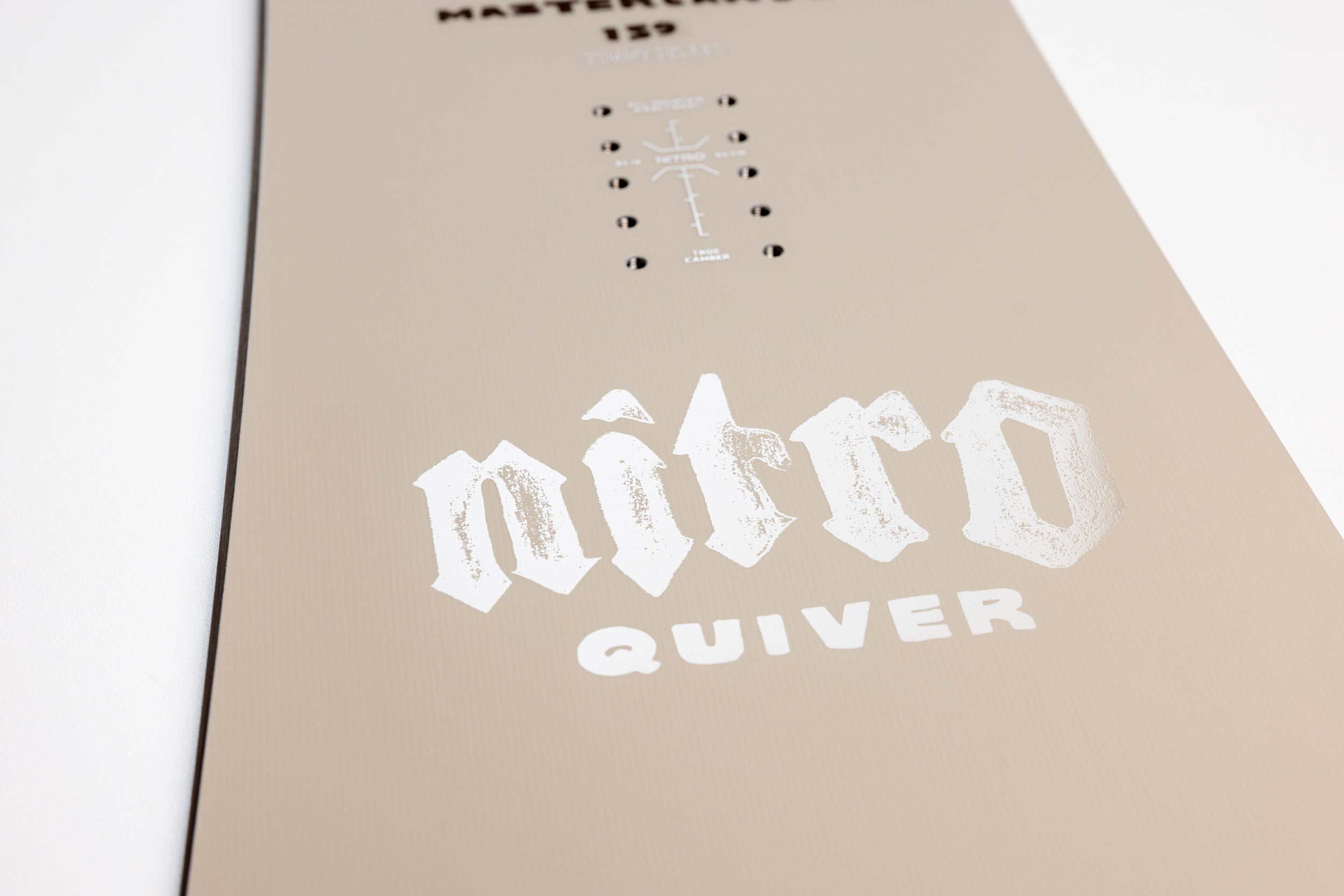 Nitro Mastercarve snowboard carving 159 mid-wide