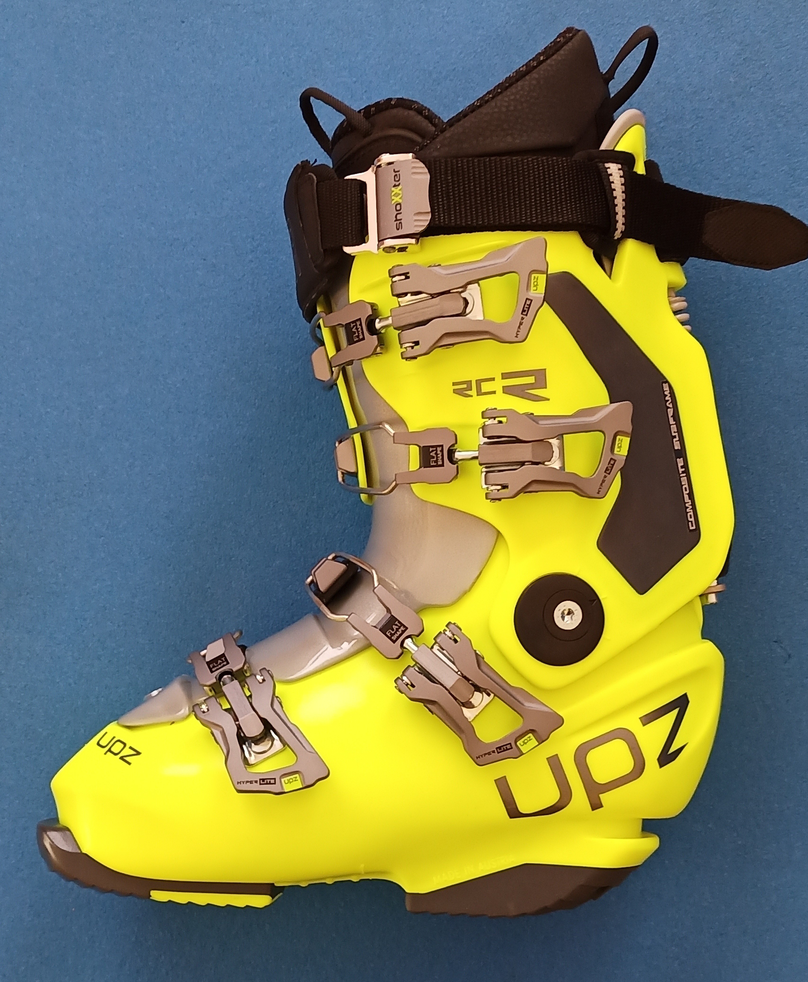 UPZ RCR 2025 boots rigides jaune Free Flex carbone