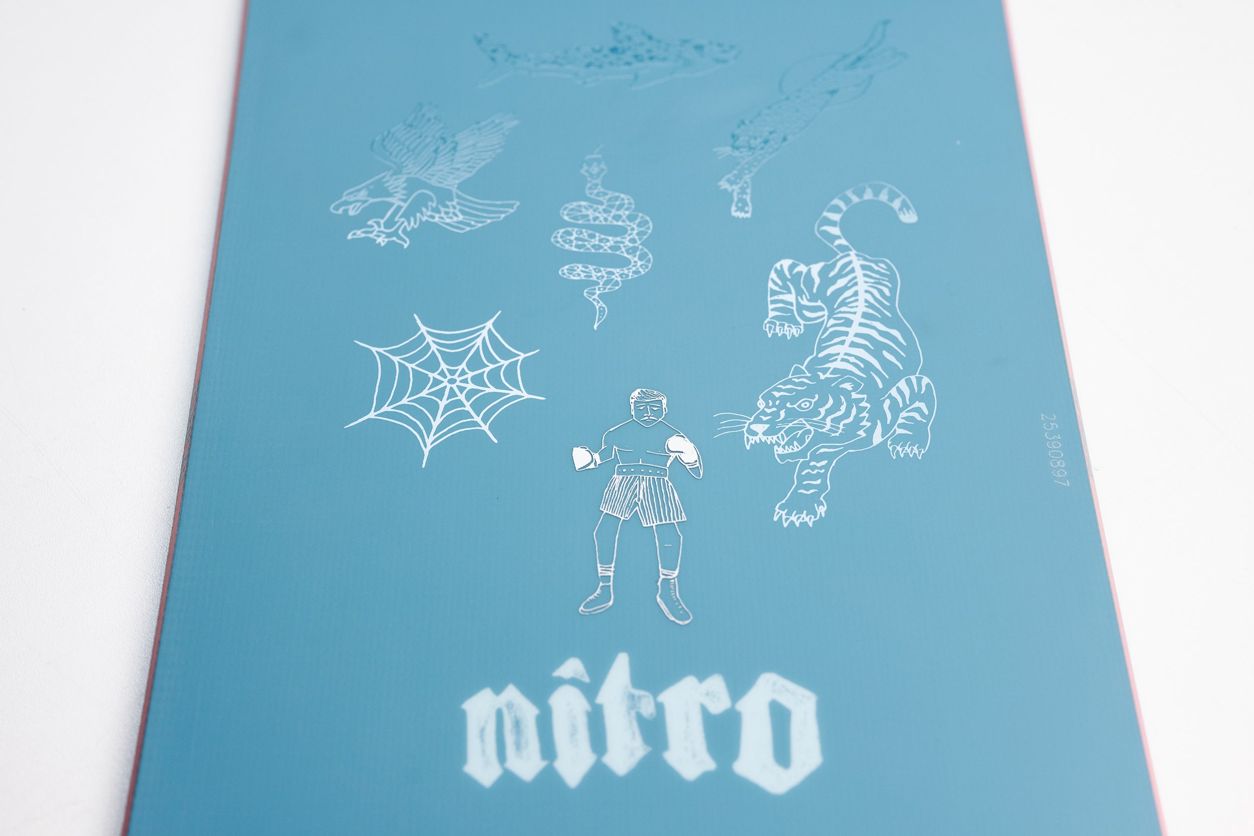 Nitro Slash snowboard all-mountain 156 surf