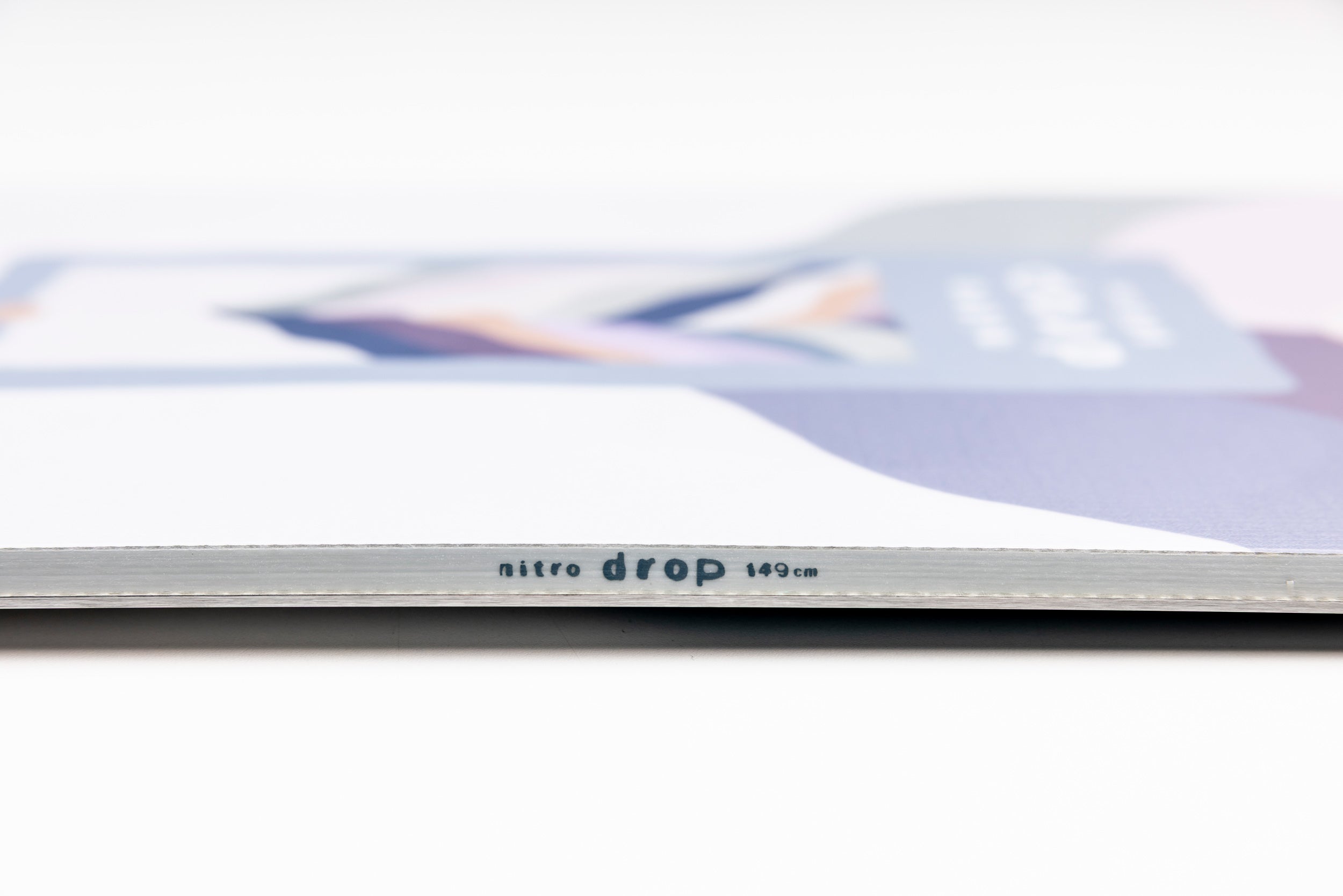 Nitro Drop snowboard femme 146 directionnelle poudreuse