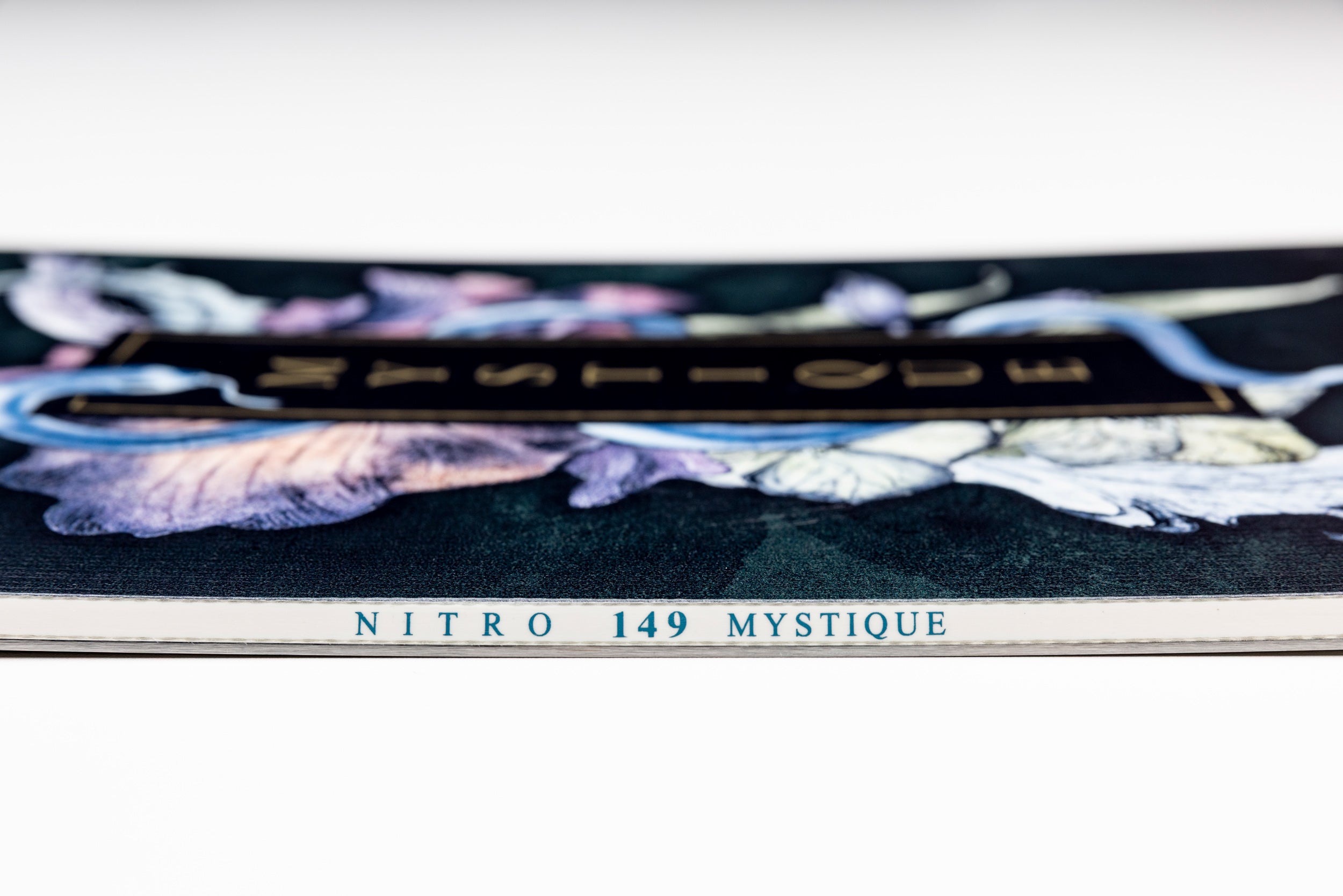 Nitro Mystique snowboard femme 146 cm tolérant