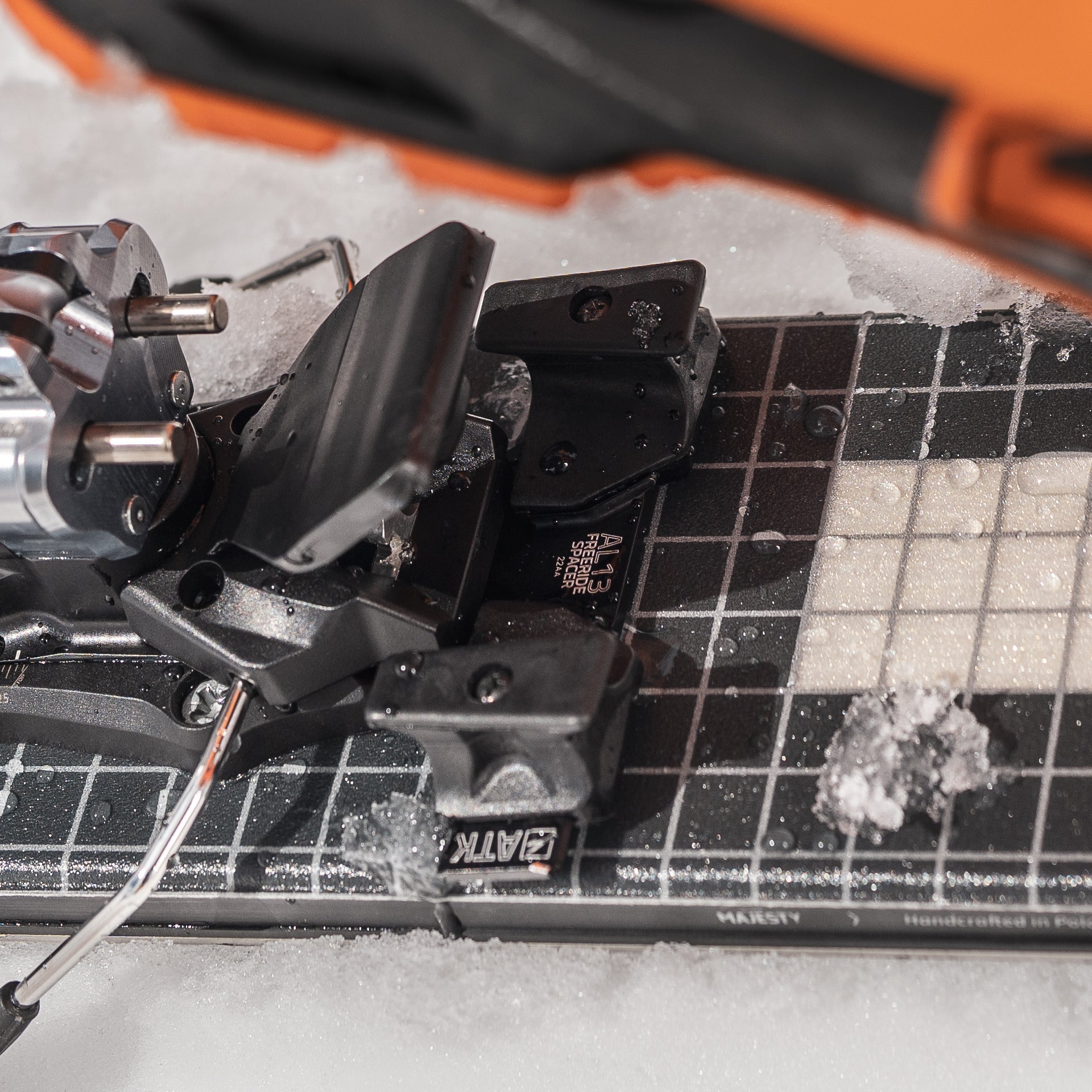 ATK Freeride Spacer AL13 cale ski freeride noir paire 29 g