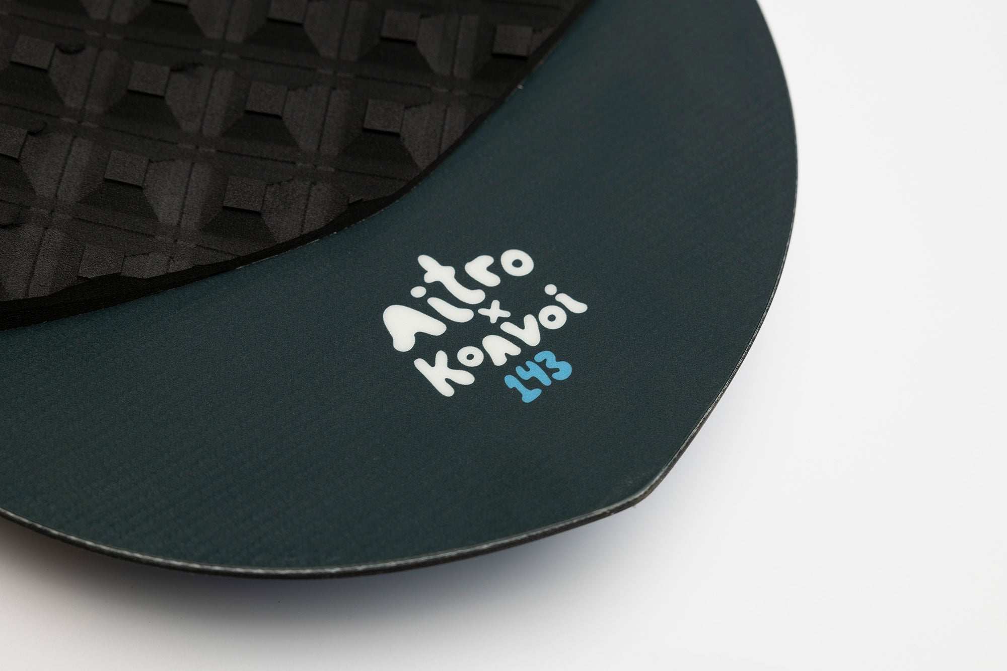 Nitro x Konvoi Powder Surfer planche 143W poudreuse