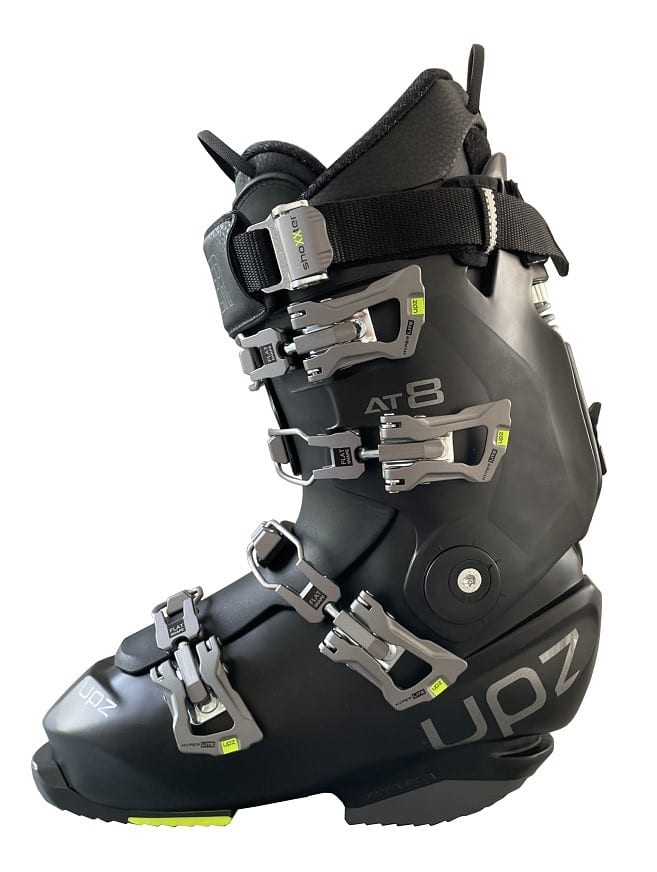 UPZ AT8 2025 boots snowboard rigides noir