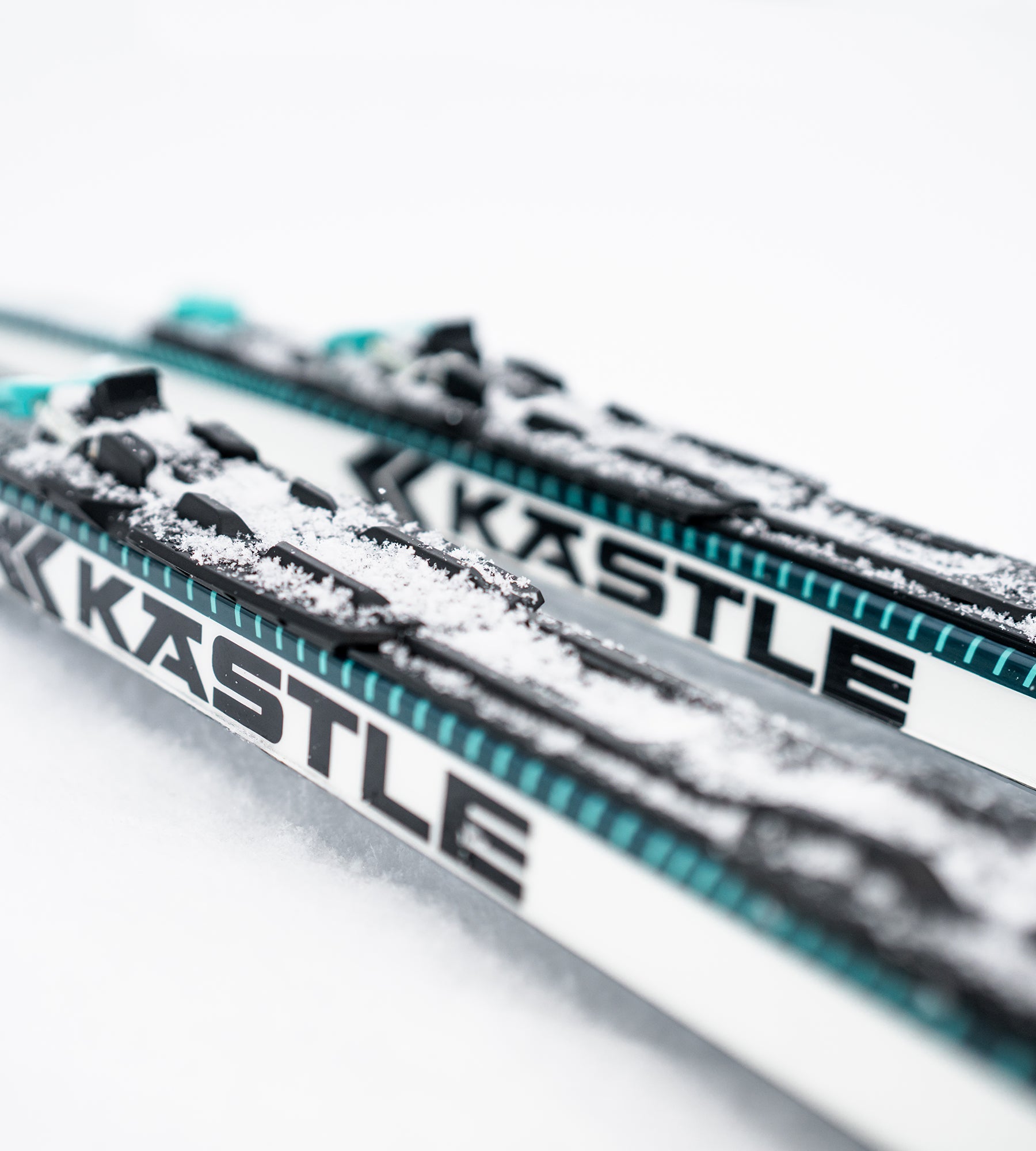 Kastle XA10 Classic ski de fond skin 186 cm sans fart