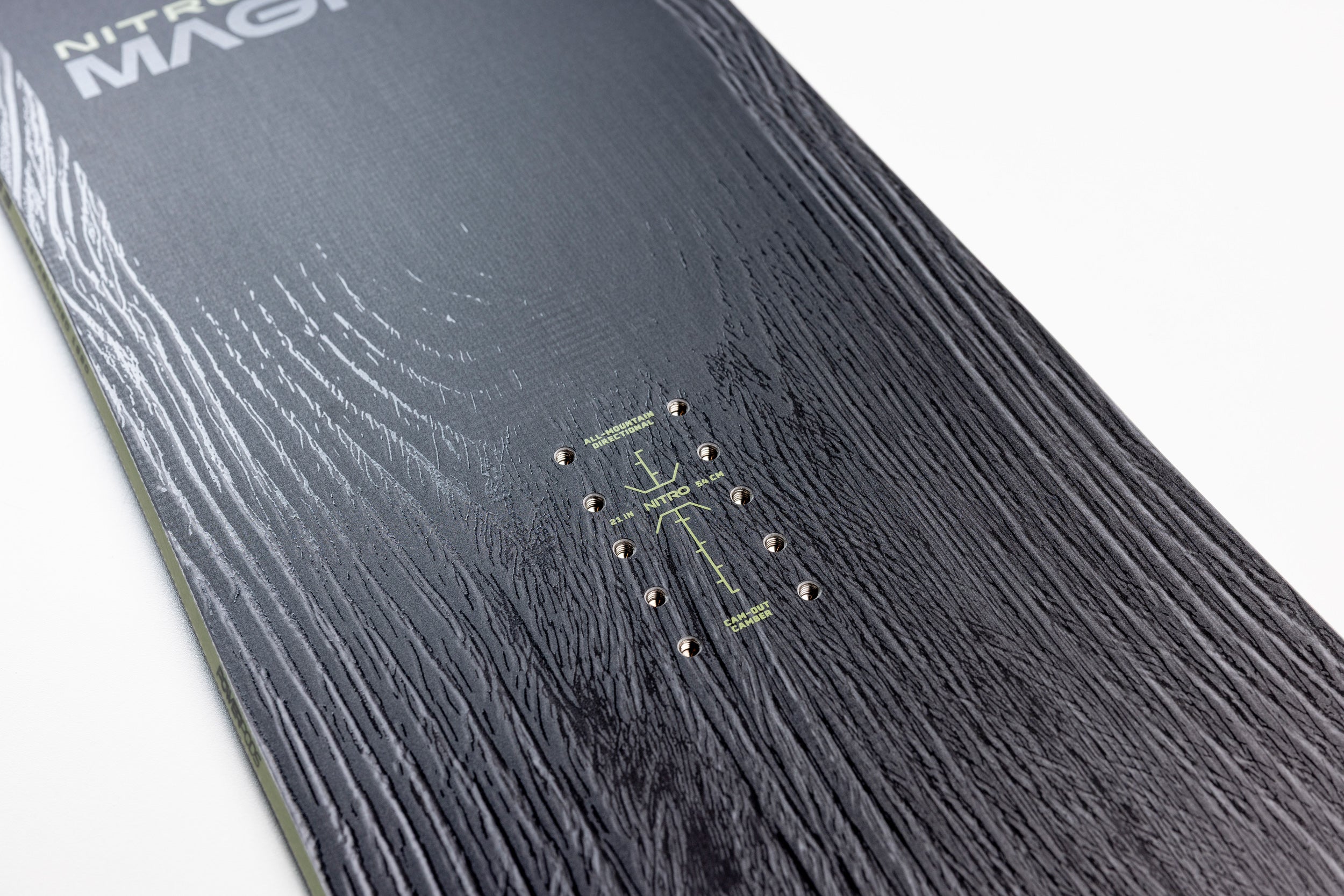 Nitro Magnum snowboard homme 159 wide all-mountain