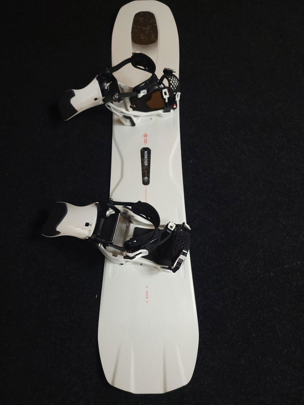 Nidecker Megalight snowboard 161 carbone freeride